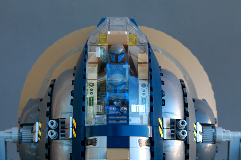 Illustration for article titled Redesigning Star Wars' Coolest Vehicles (Using LEGO)